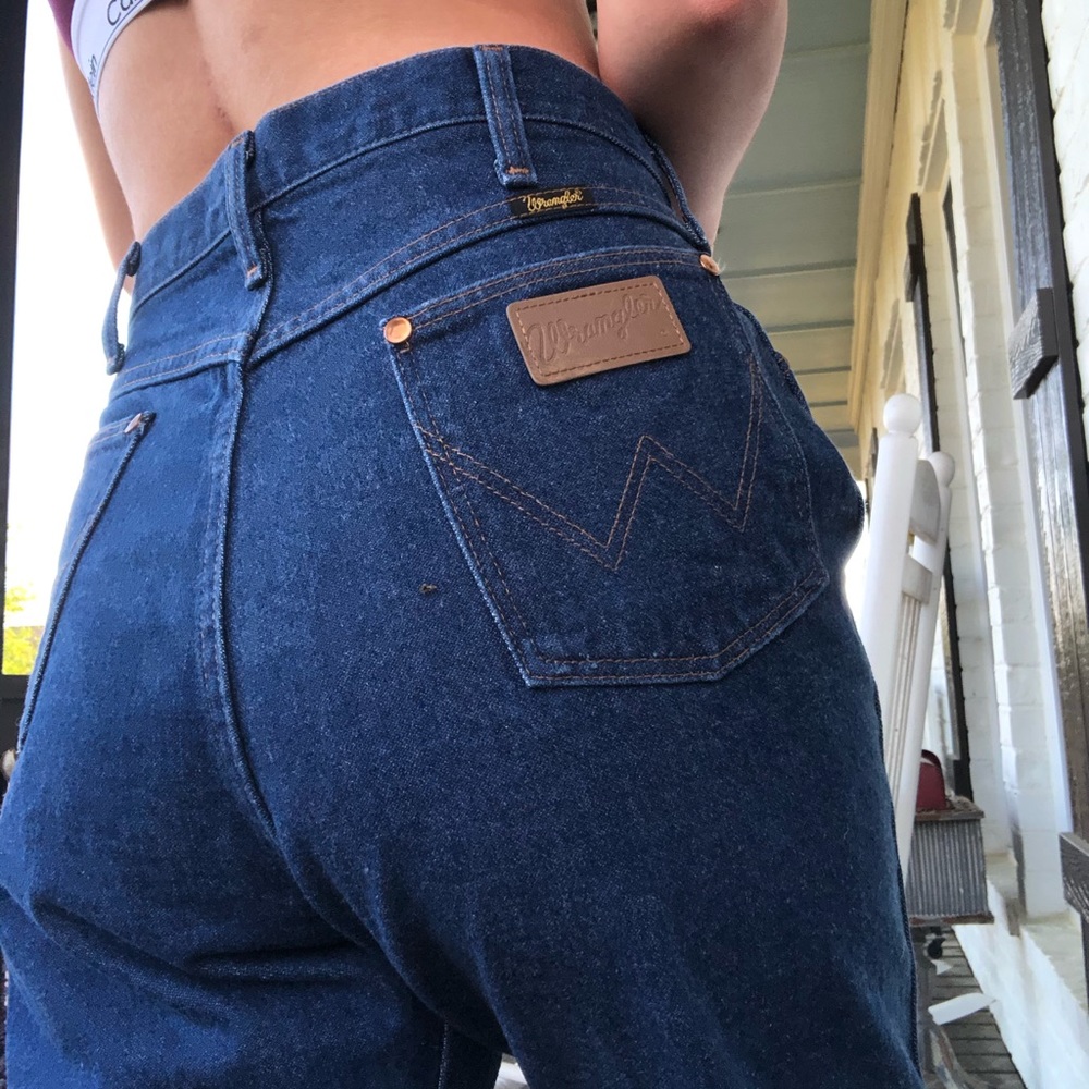 VINTAGE PLUS-SIZE WRANGLER JEANS!! 🪐